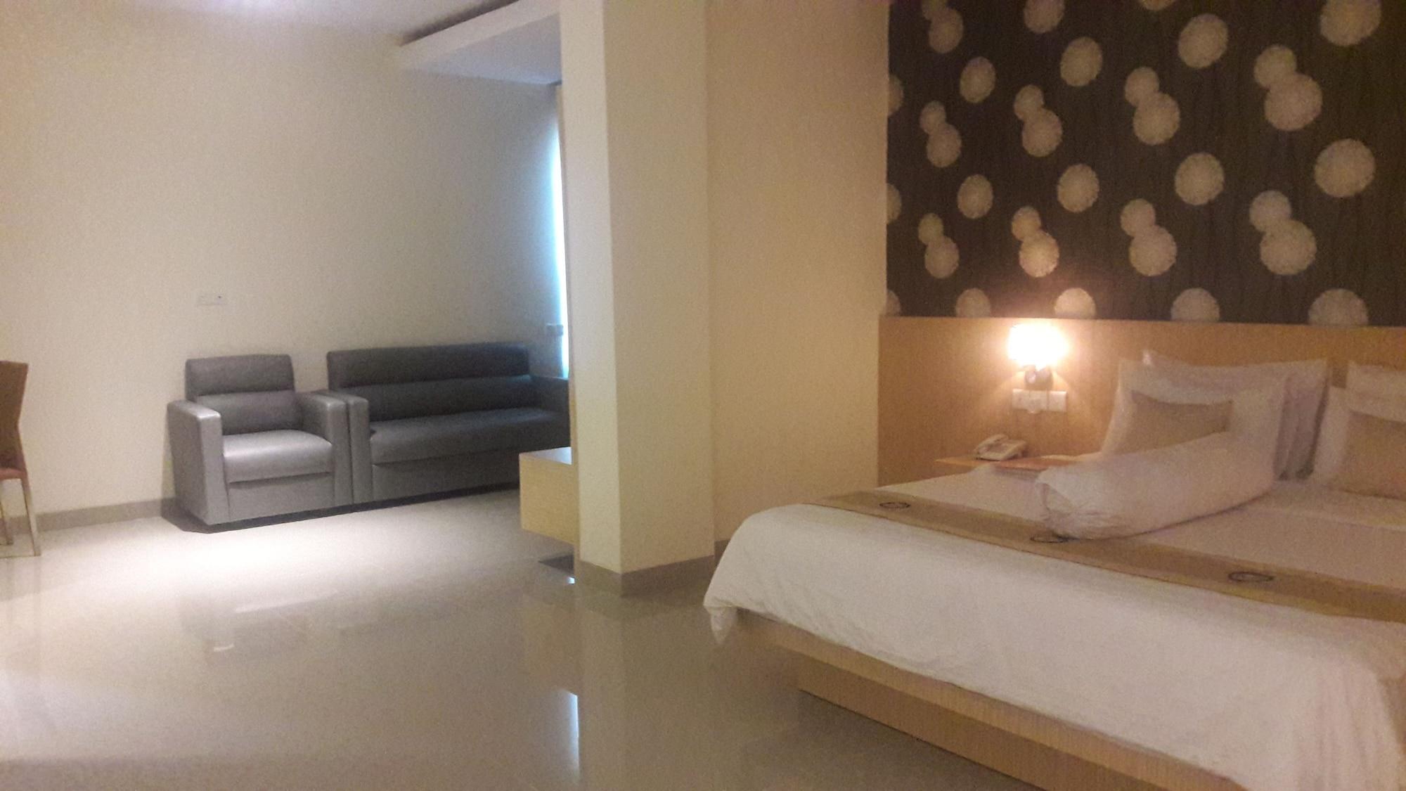 Kaliban Hotel Batam Kültér fotó