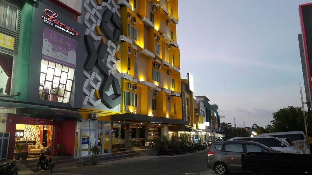 Kaliban Hotel Batam Kültér fotó